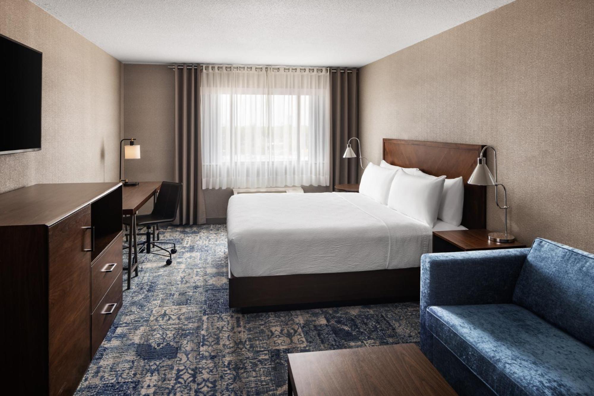 Four Points By Sheraton Edmonton South Экстерьер фото