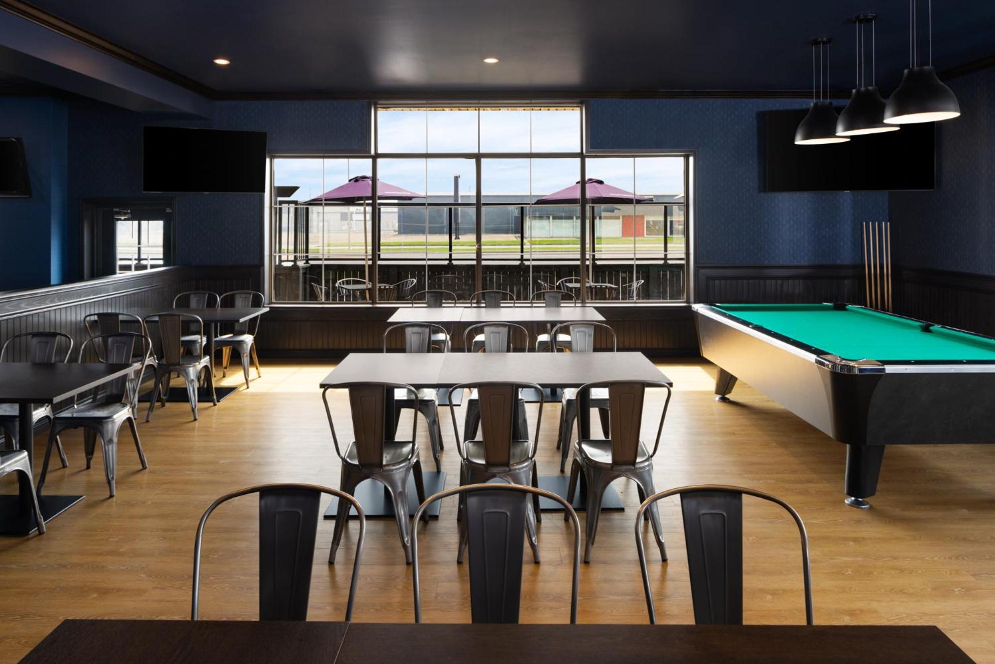 Four Points By Sheraton Edmonton South Экстерьер фото