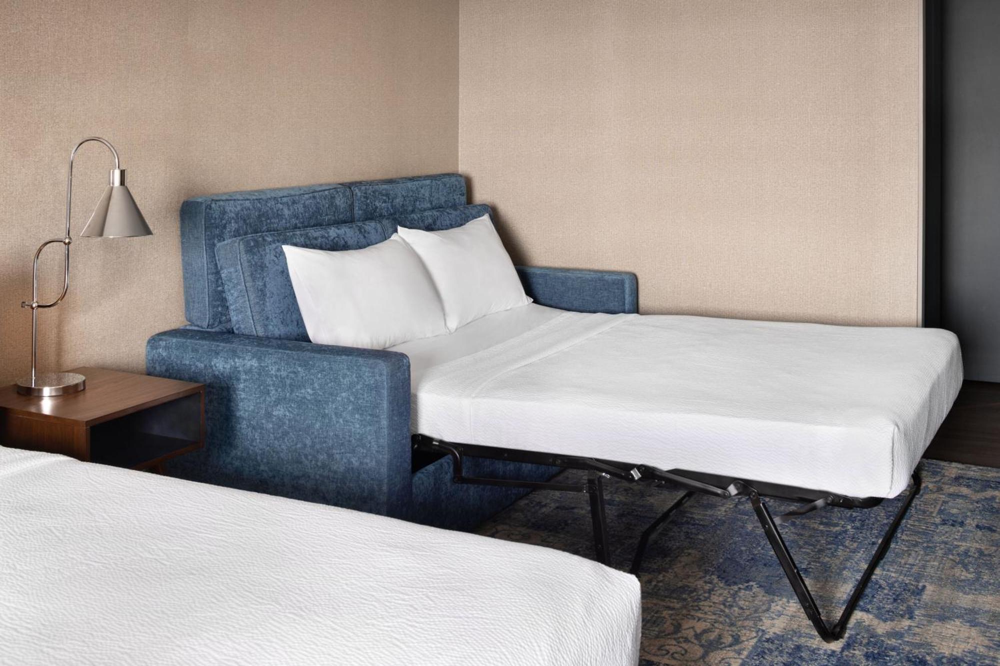 Four Points By Sheraton Edmonton South Экстерьер фото